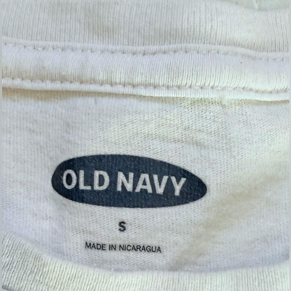 Old Navy Budweiser Graphic Tee Size Small - Picture 5 of 5